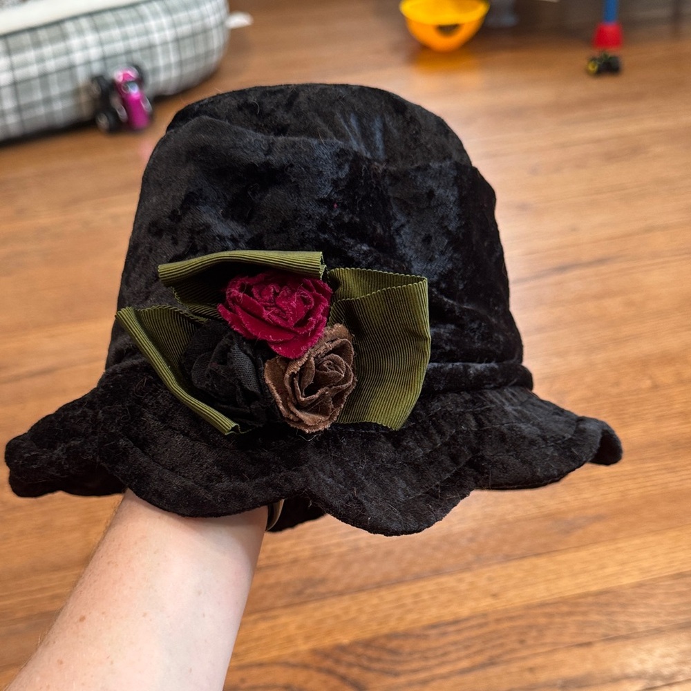 Vintage women’s hat